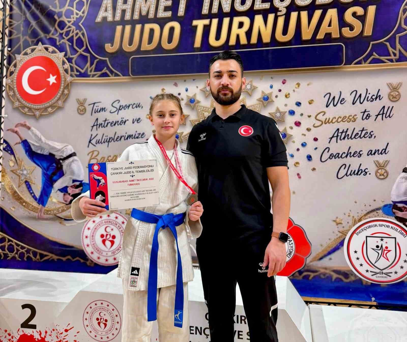 Niğdeli judocular Çankırı’dan 5 madalya ile döndü