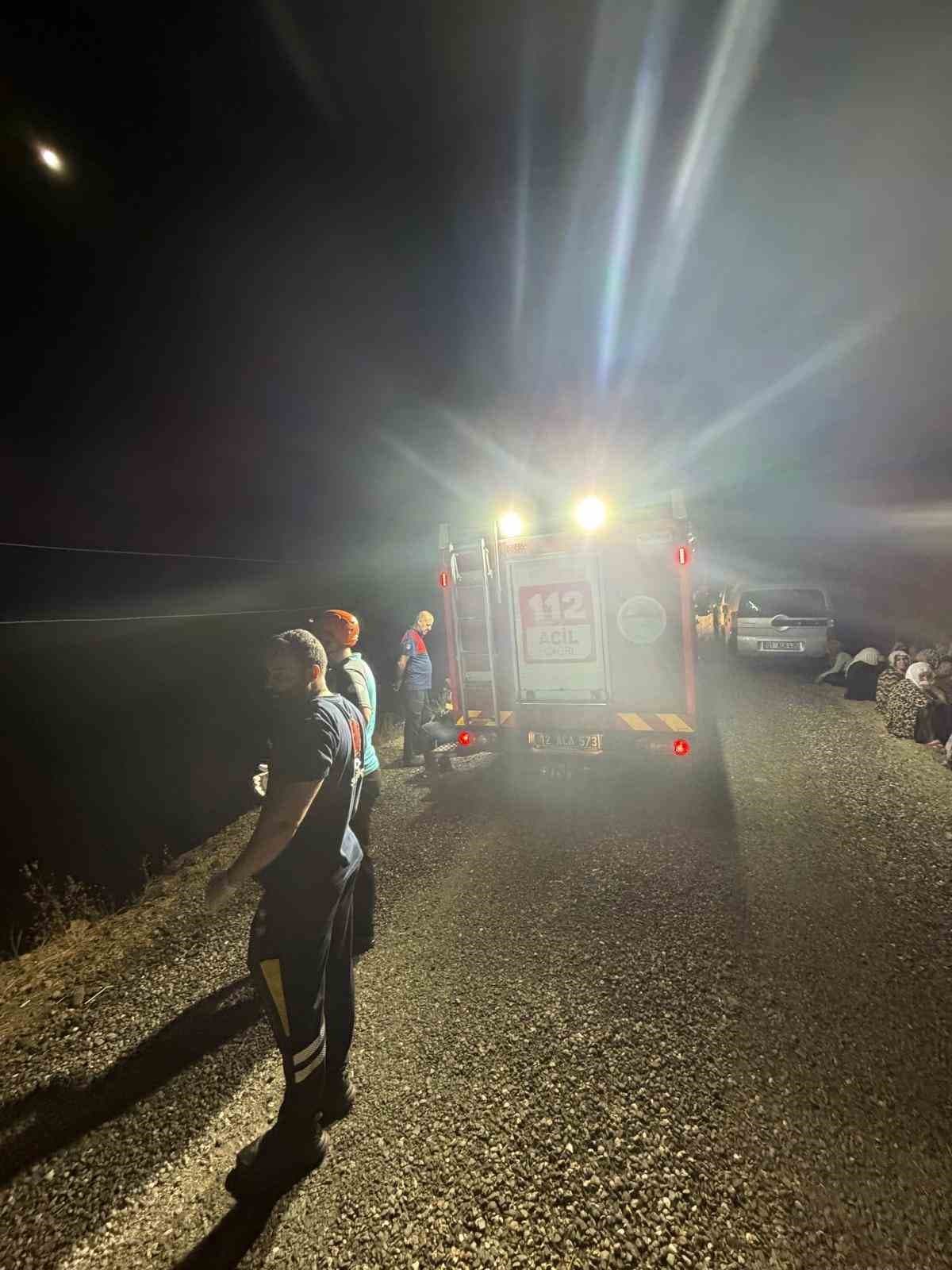 Bingöl’de düğün dönüşü araç uçuruma yuvarlandı: 4 ölü, 5 yaralı