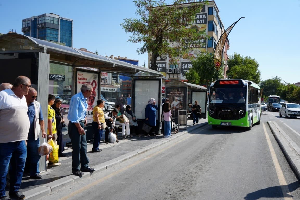 Niğde Belediye Başkanı Emrah Özdemir’e "çevreci başkan" plaketi