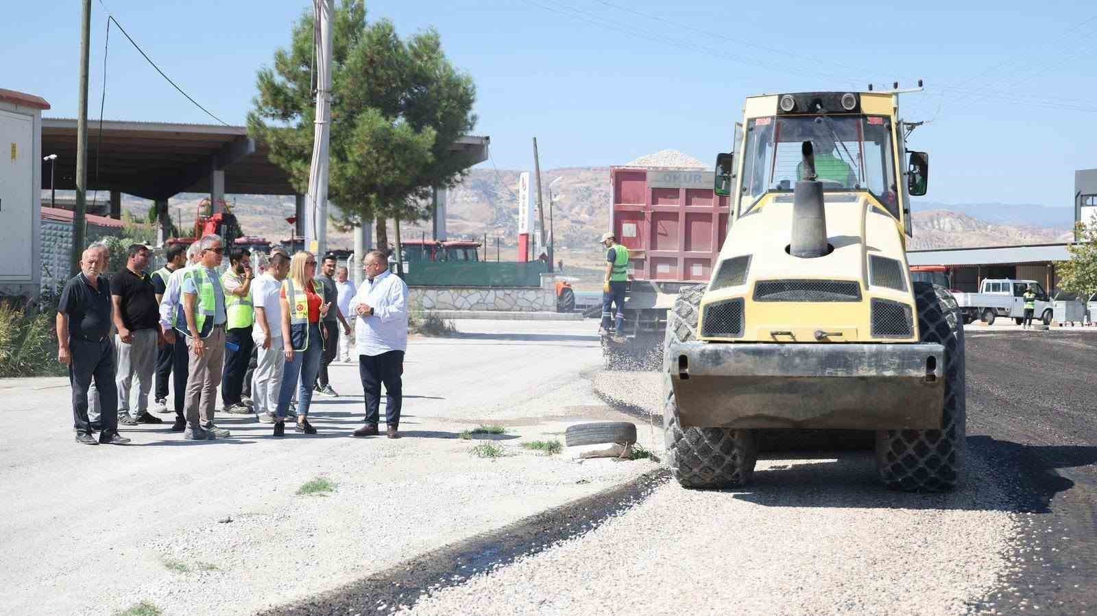 Merkezefendi’de yol çalışmaları hız kesmeden devam ediyor